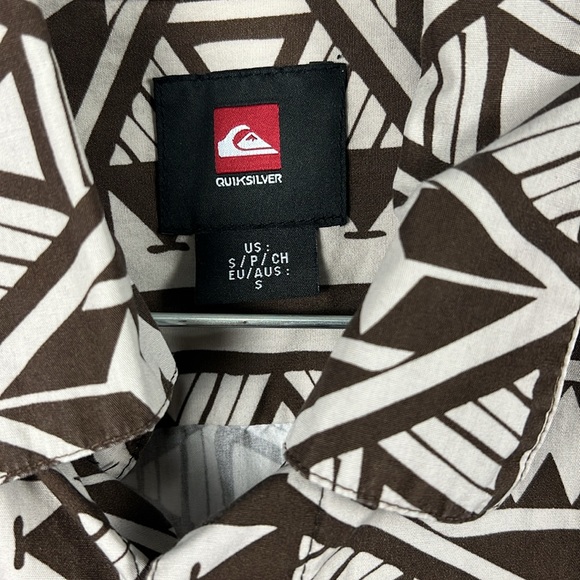 Quiksilver "Tapa design" s/s shirt - size S - Picture 3 of 6